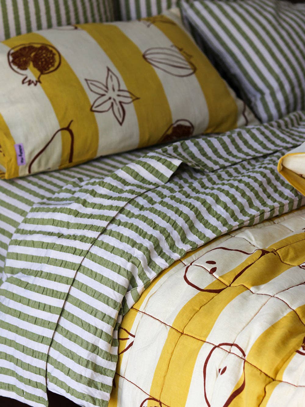 Pistachio Seersucker Fitted Sheet: King