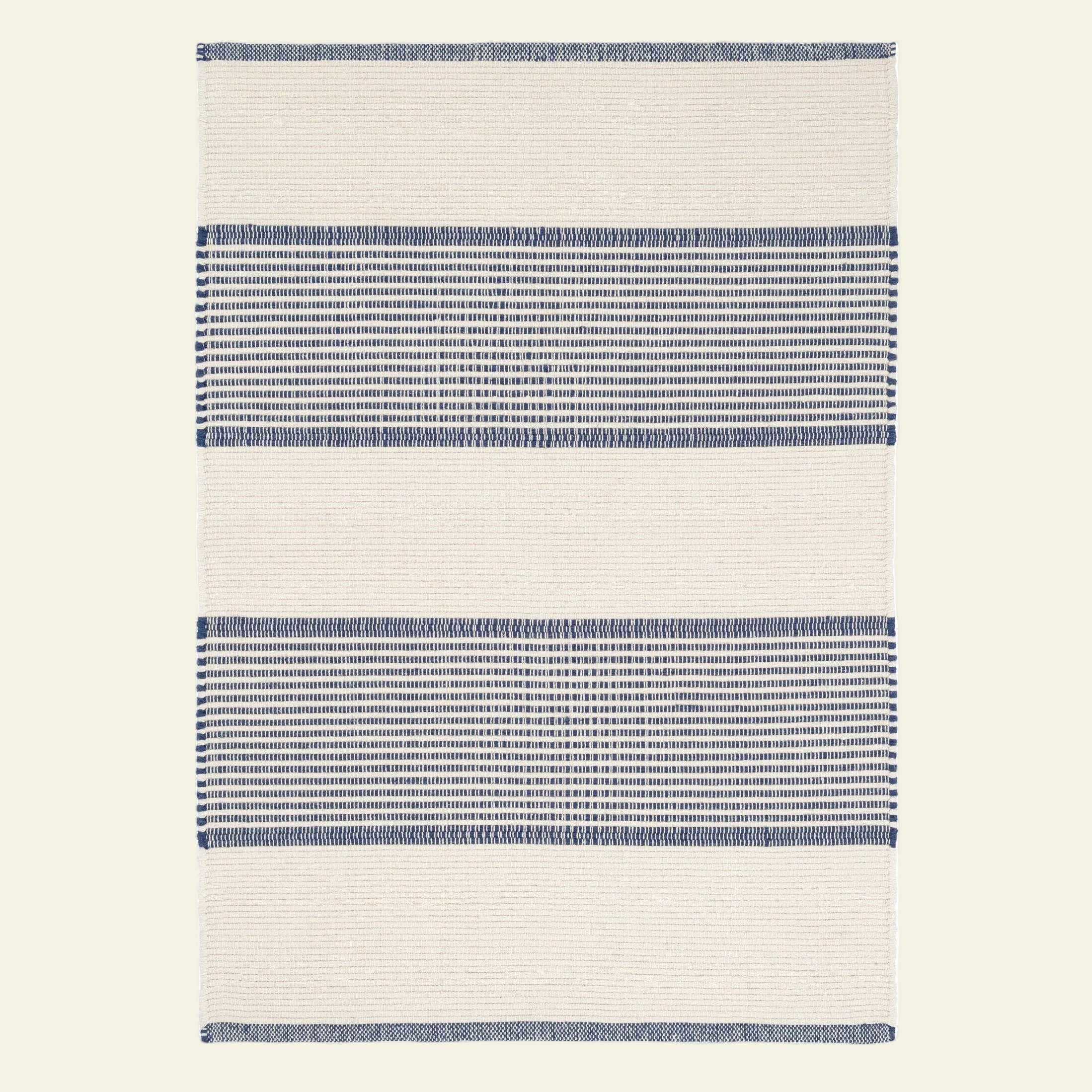 La Mirada Handwoven Cotton Rug | Navy: 8' x 10'