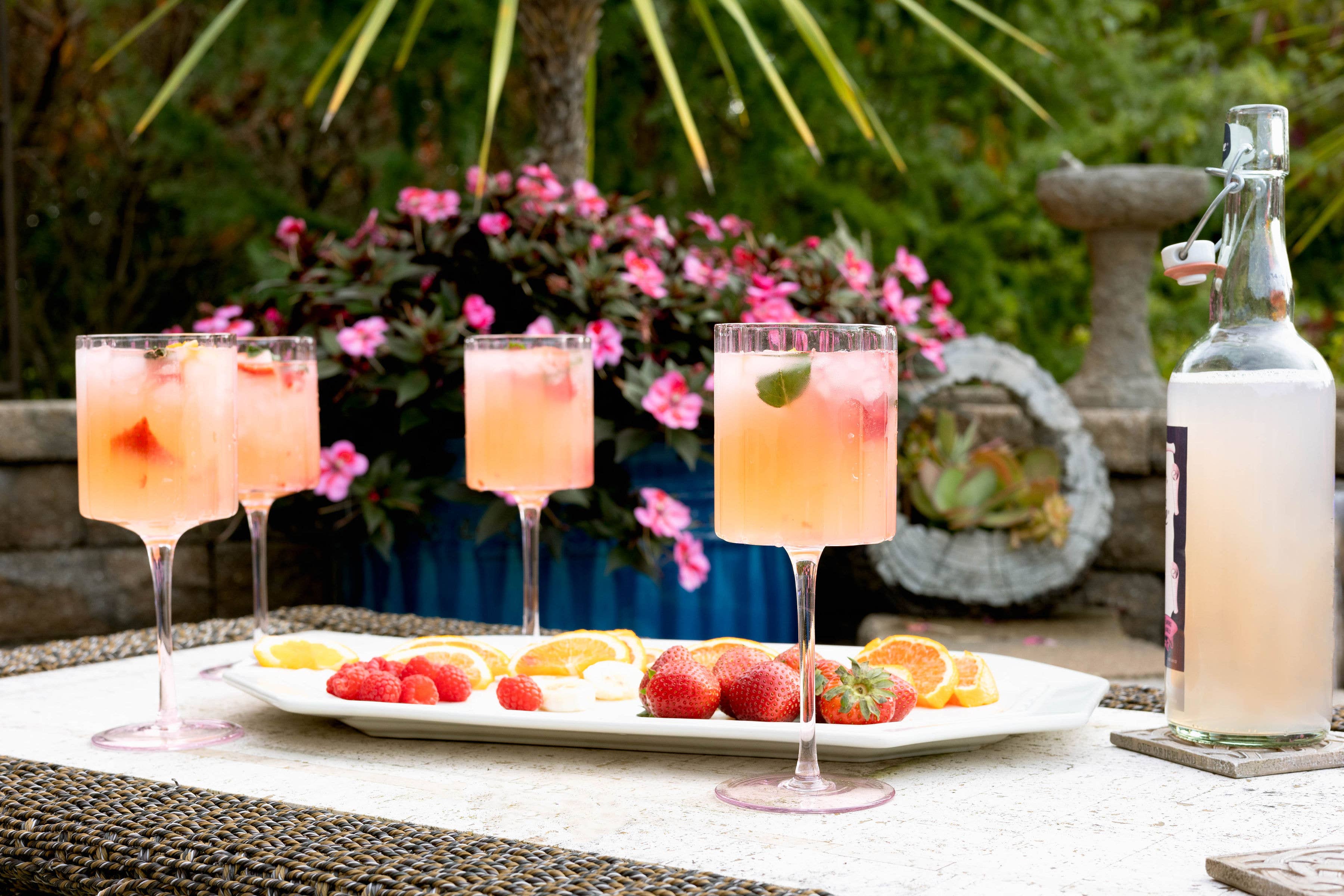 Scalloped Rim Fluted Wine Glass, Set of 4, Pink