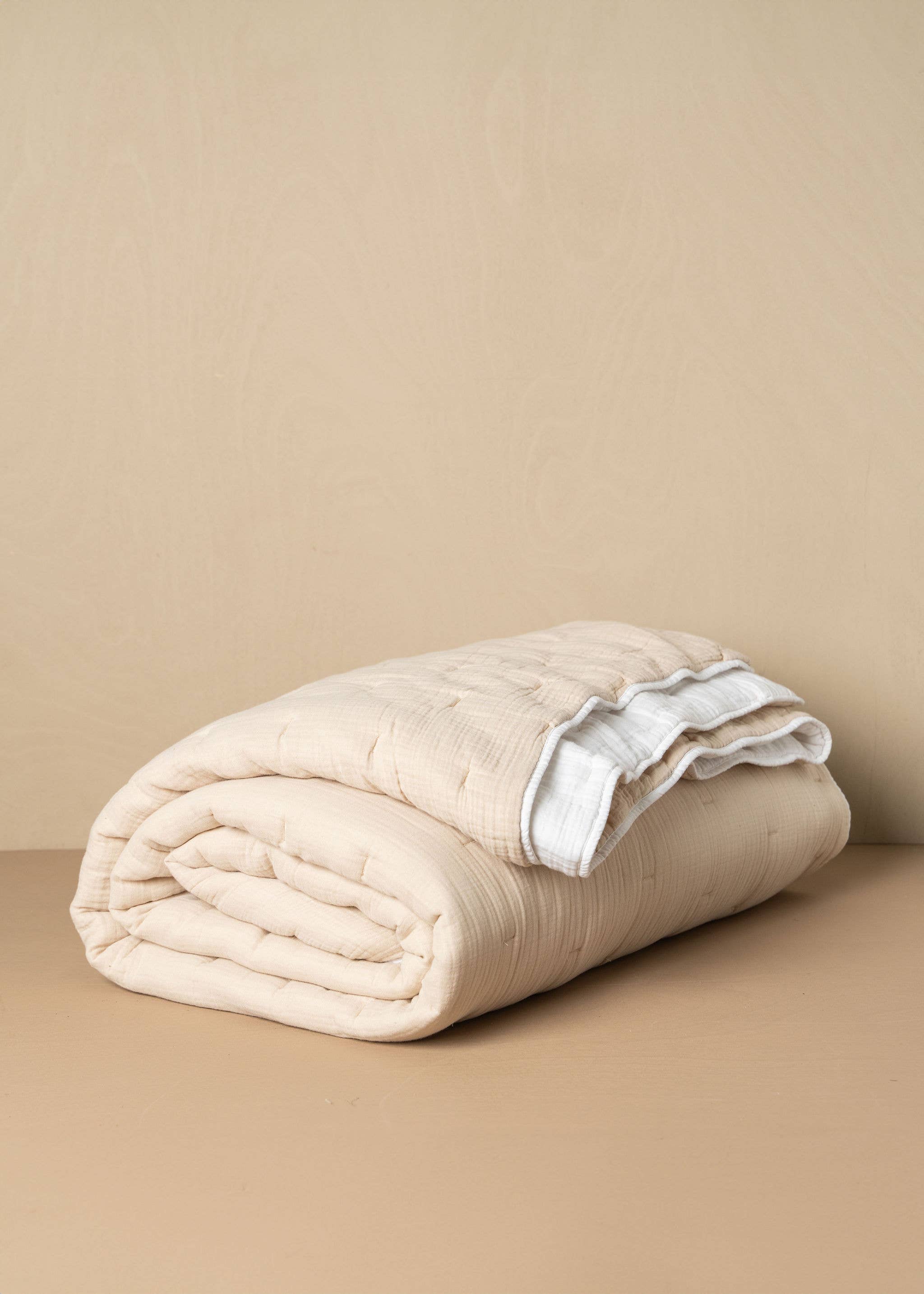 Enes Quilted Bed Cover | White