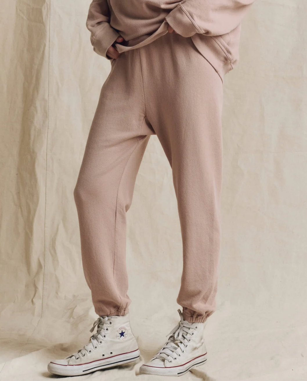 The Great. The Stadium Sweatpant in Ballet Pink, side detail