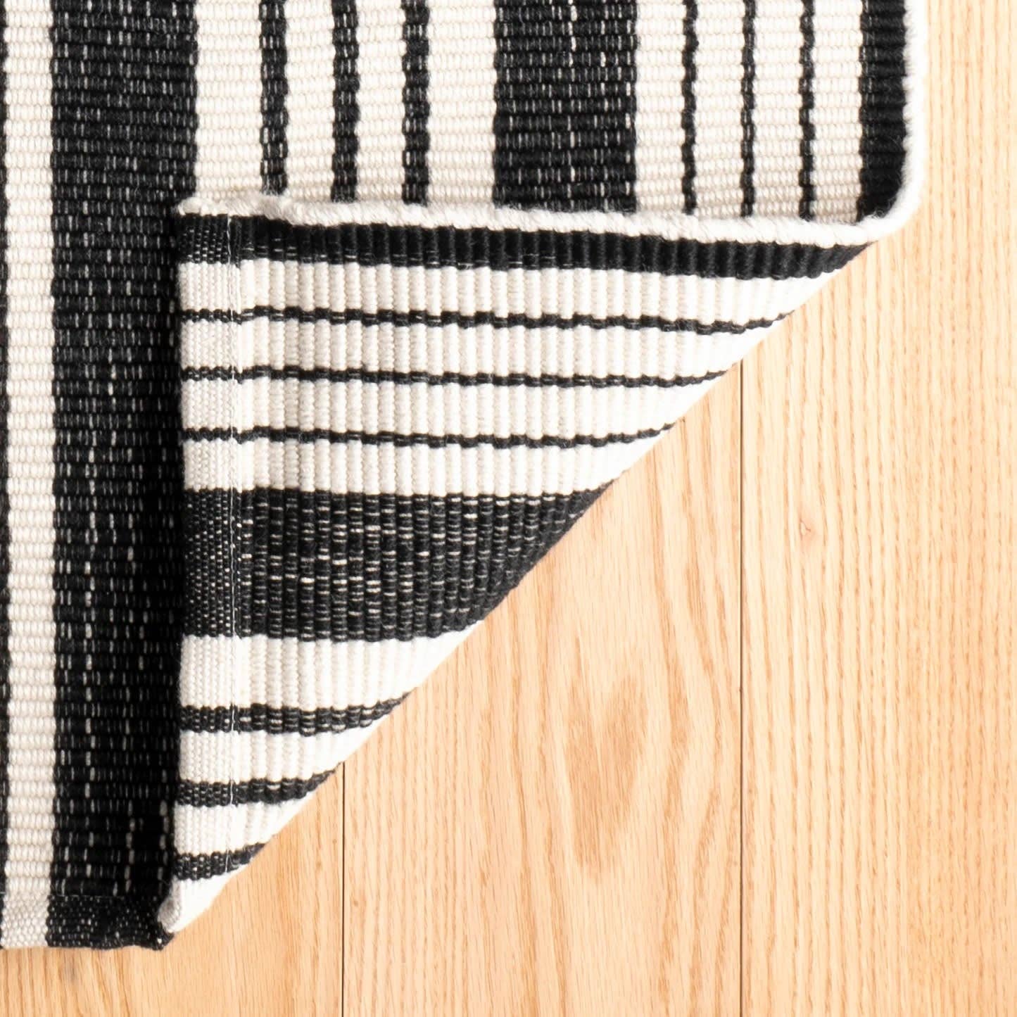 Birmingham Handwoven Cotton Rug | Black: 4' x 6'