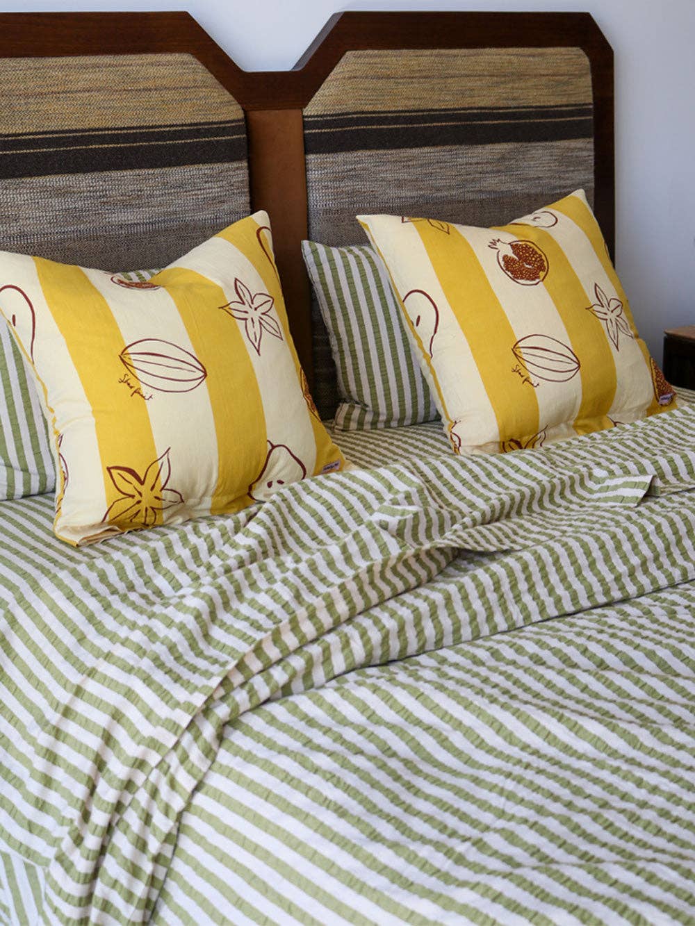 Pistachio Seersucker Quilt Cover: Queen