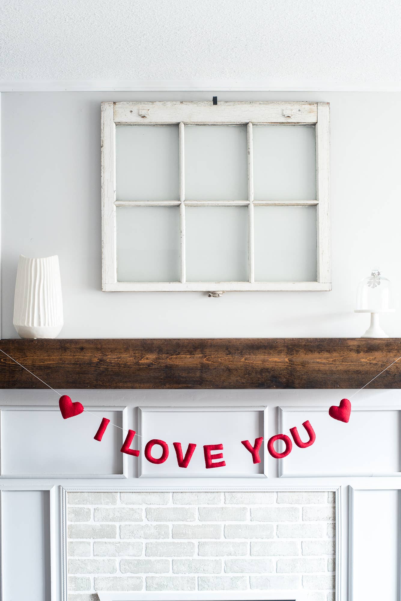 (Red) I Love You Garland - Valentine's Decor