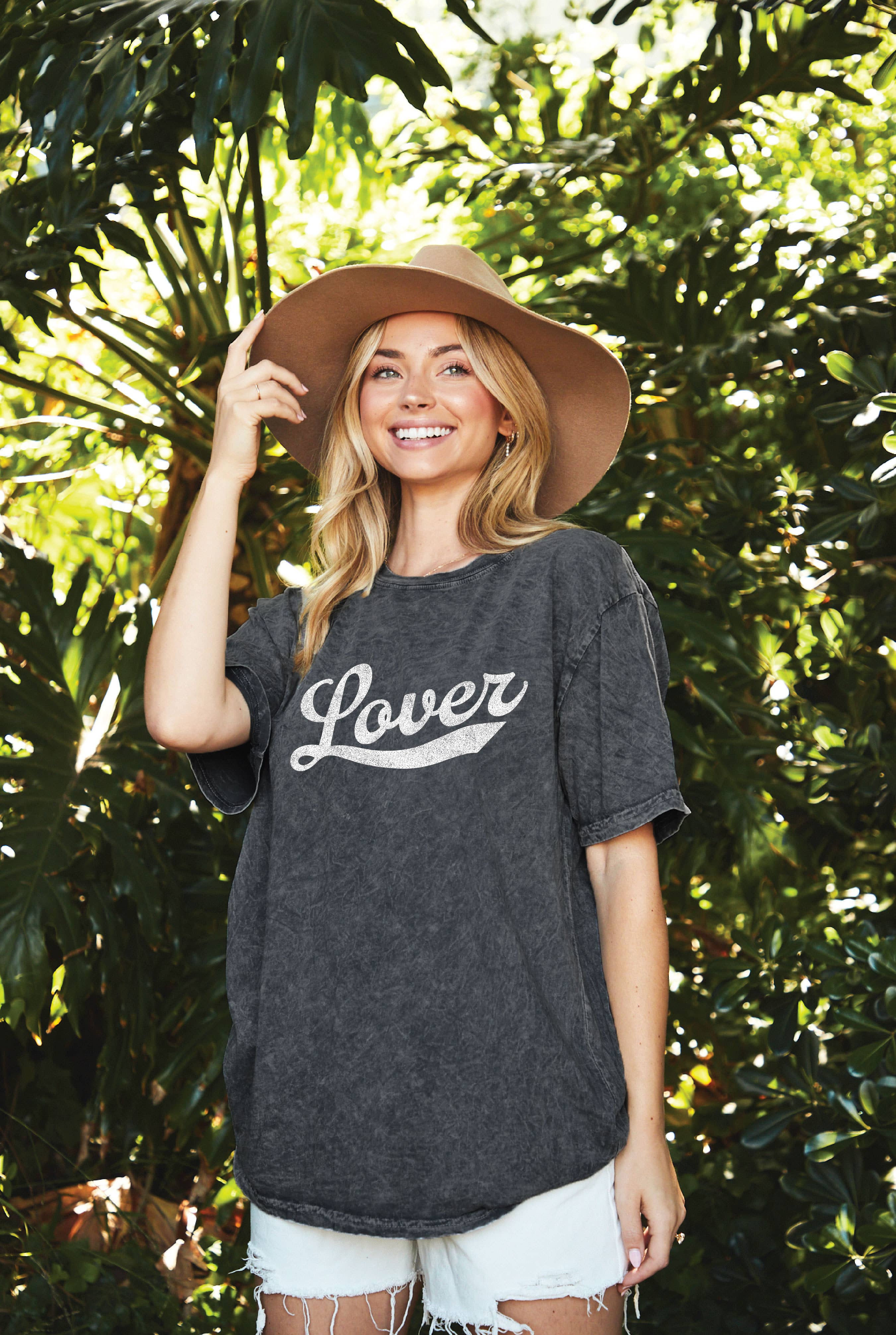 LOVER Oversized Graphic Top: SOFT PINK / S/M