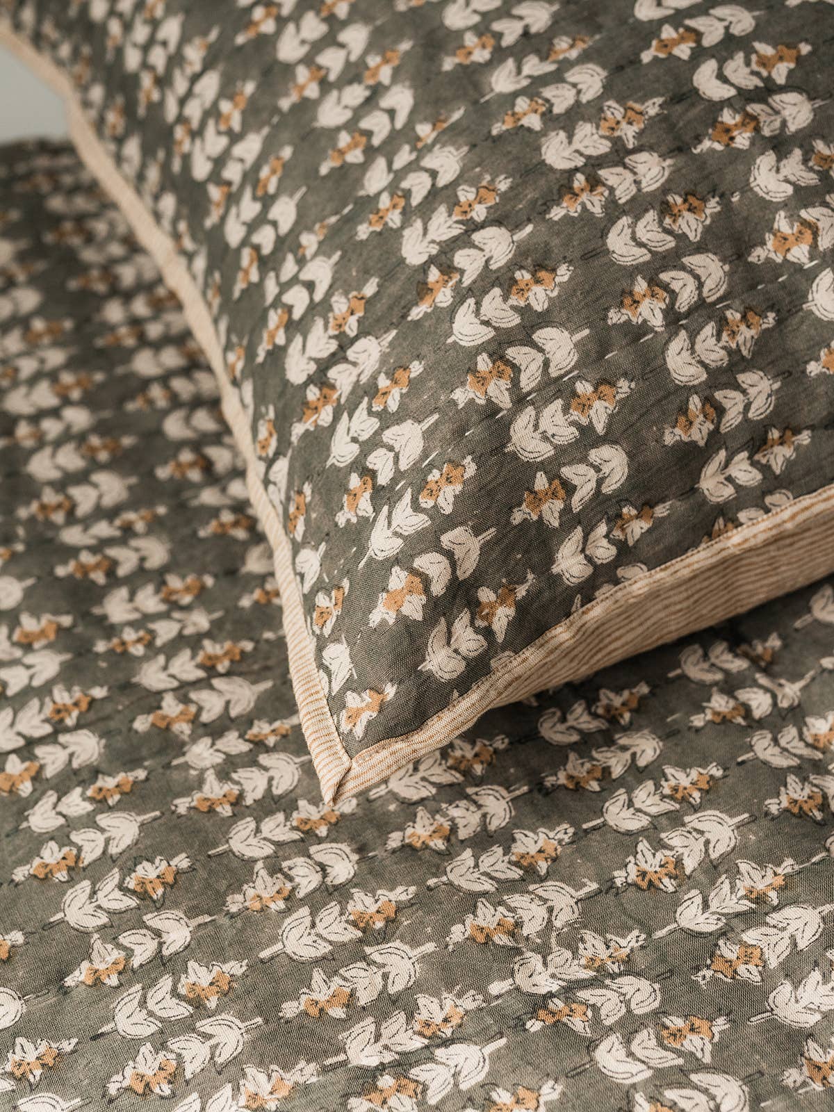 Blossom Block Print Sham: DARK BLUE / KING