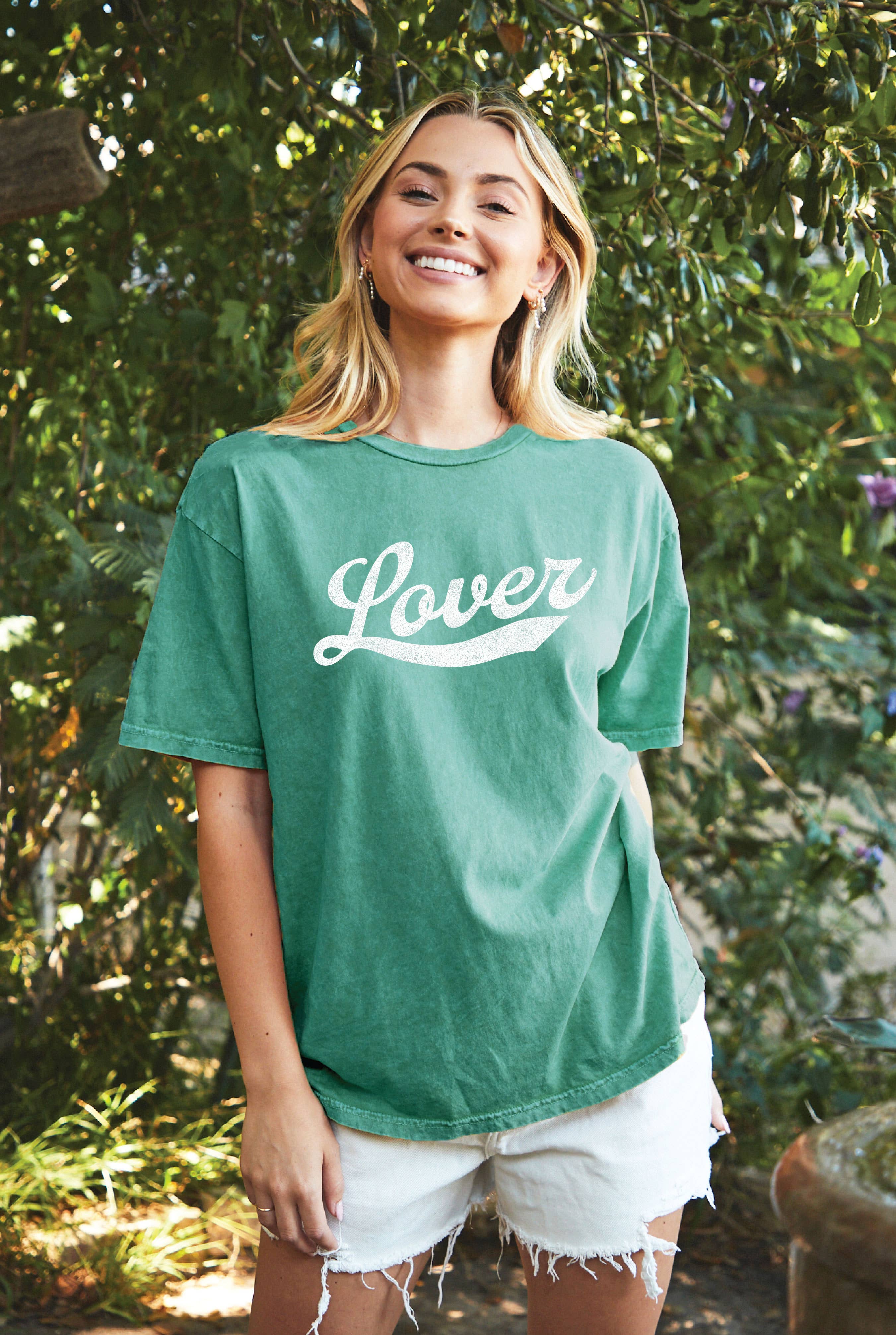 LOVER Oversized Graphic Top: SOFT PINK / L/XL