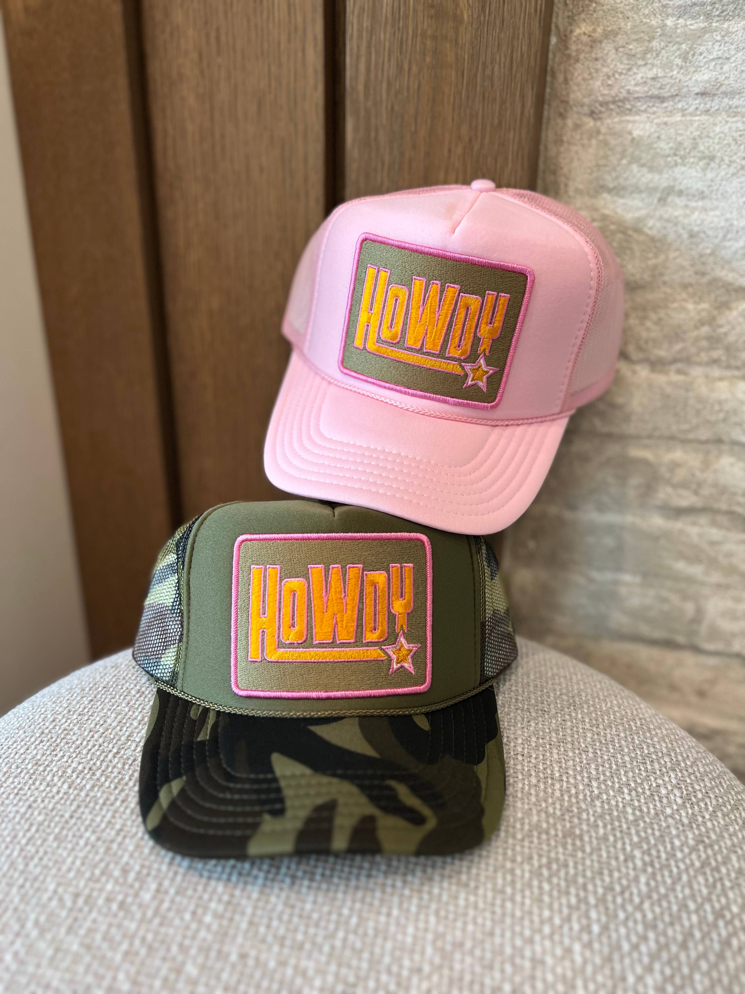 Howdy: Camo / One Size Fits Most