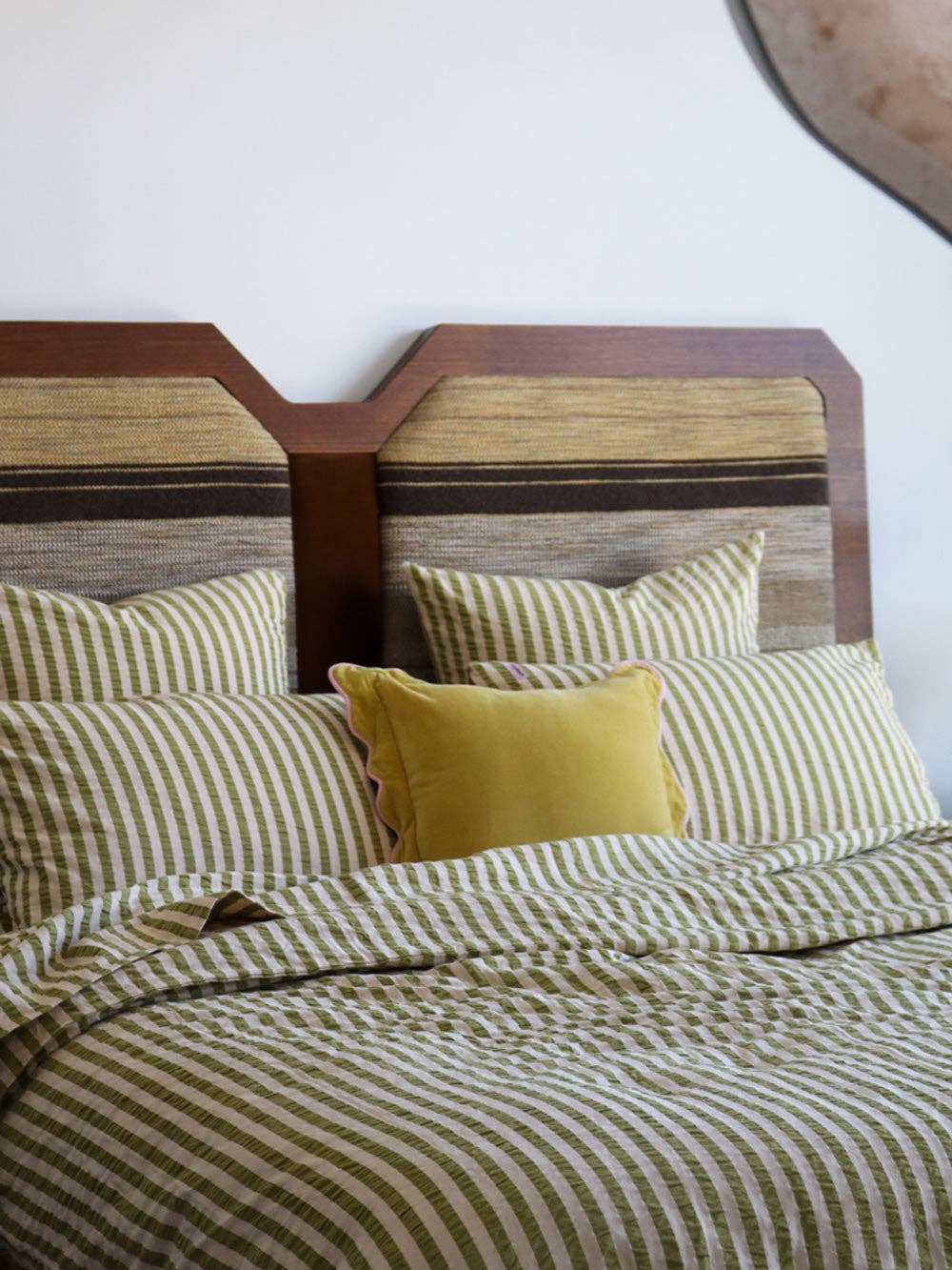 Pistachio Seersucker Standard Pillowcase Set