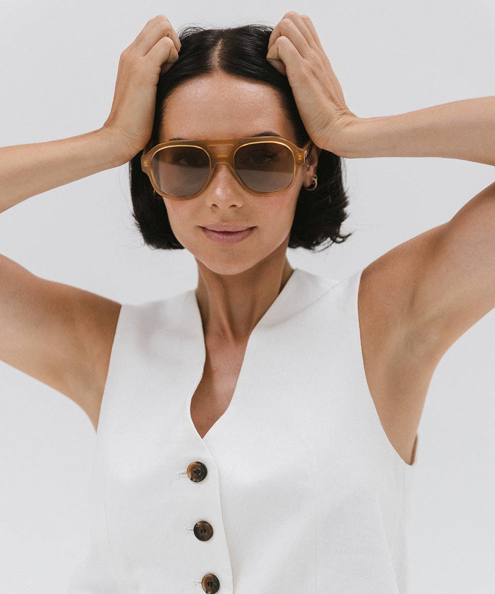 Goldie Aviator Sunglasses: Tortoise