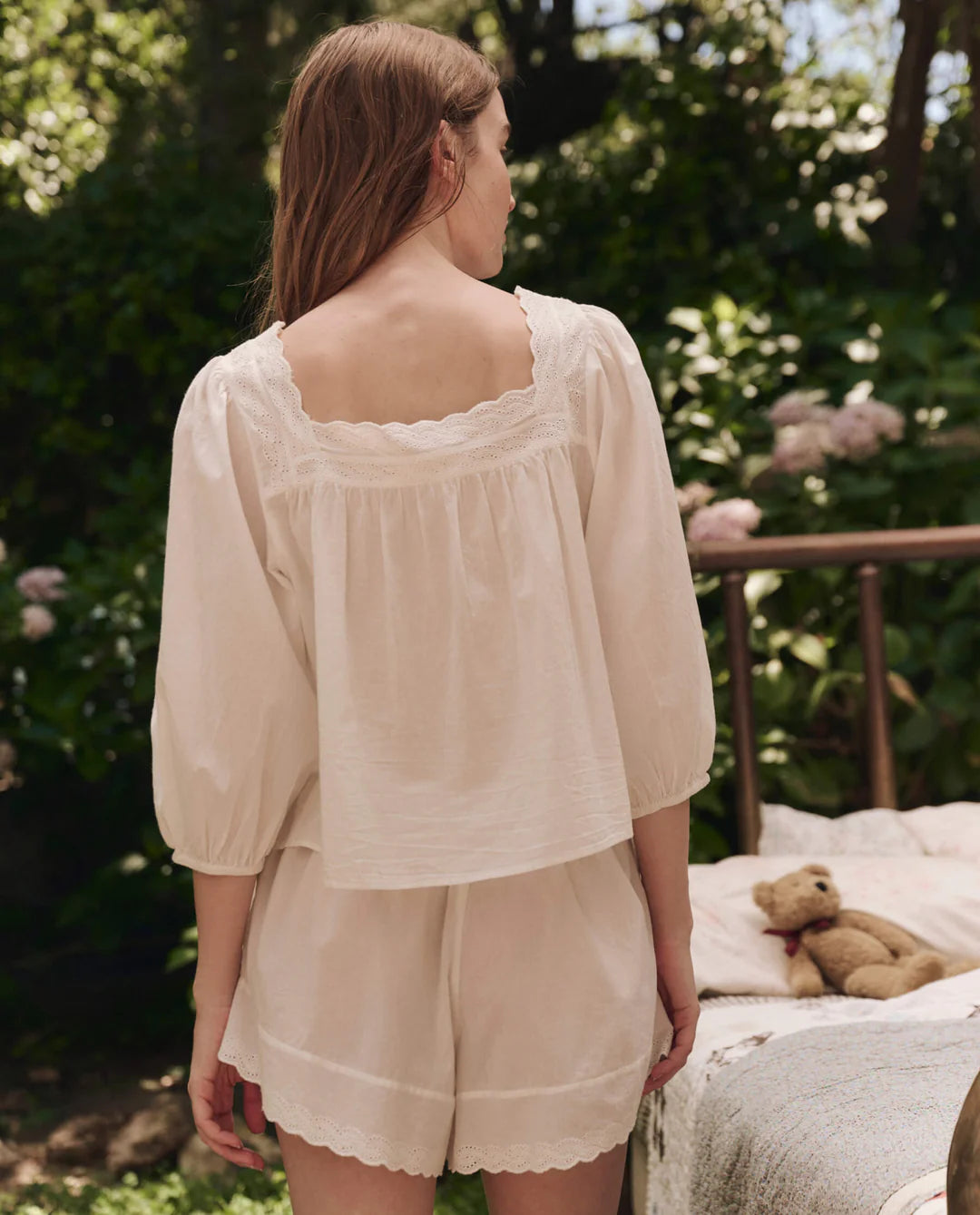 THE EYELET TAP SHORT