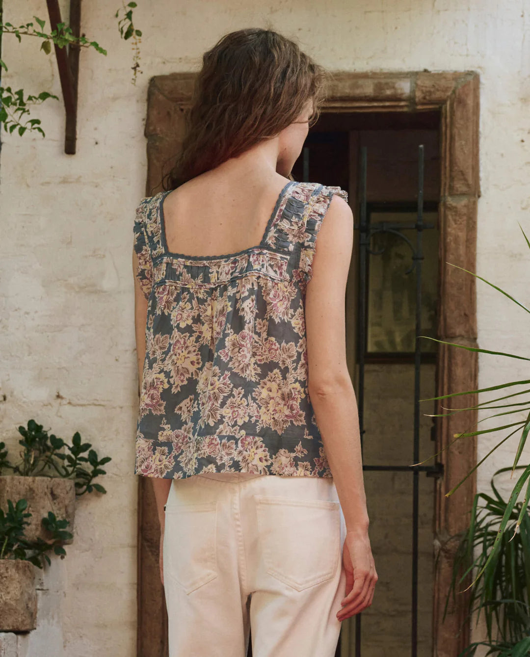THE VICTORIAN PLEAT TANK