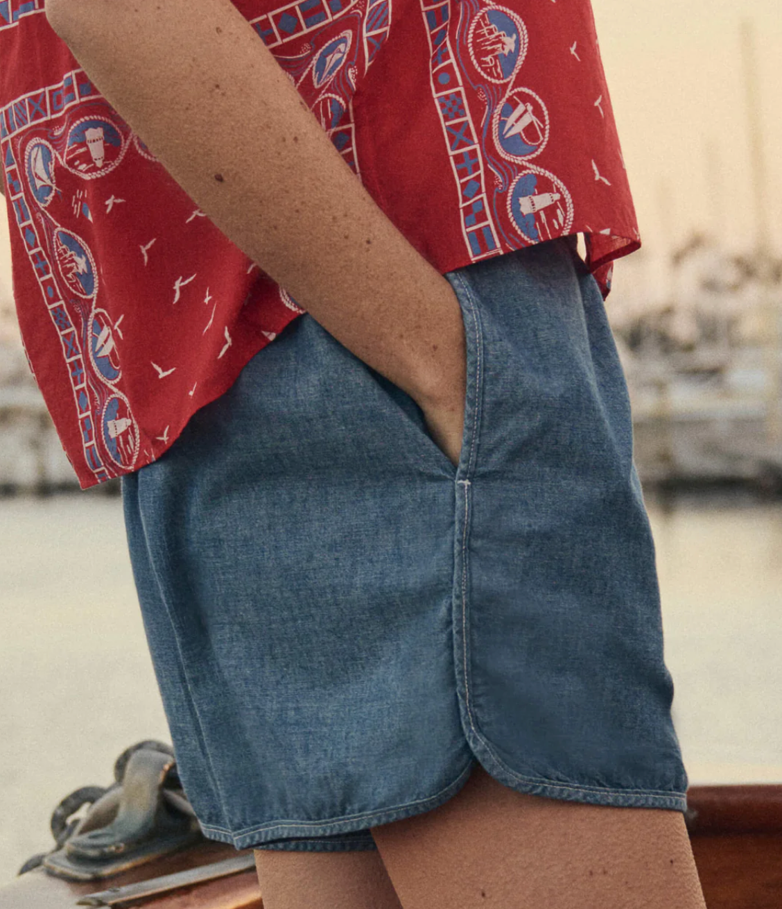 THE DOLPHIN SHORT