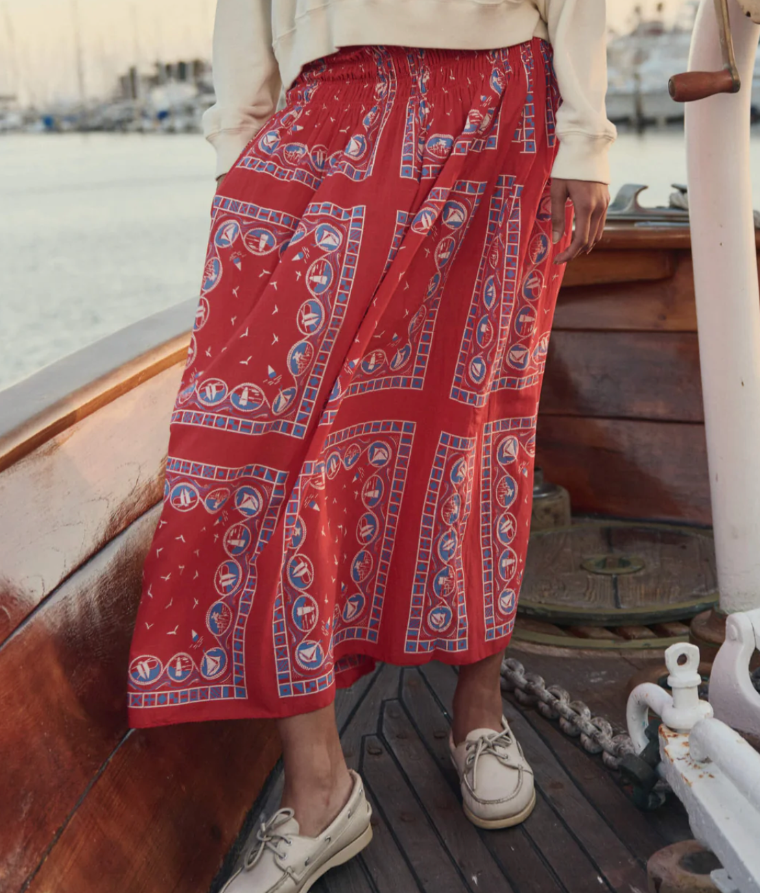 THE CANARY SKIRT