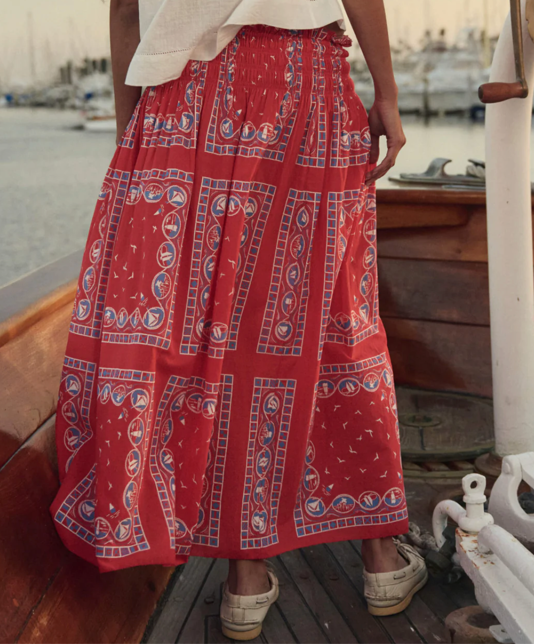 THE CANARY SKIRT