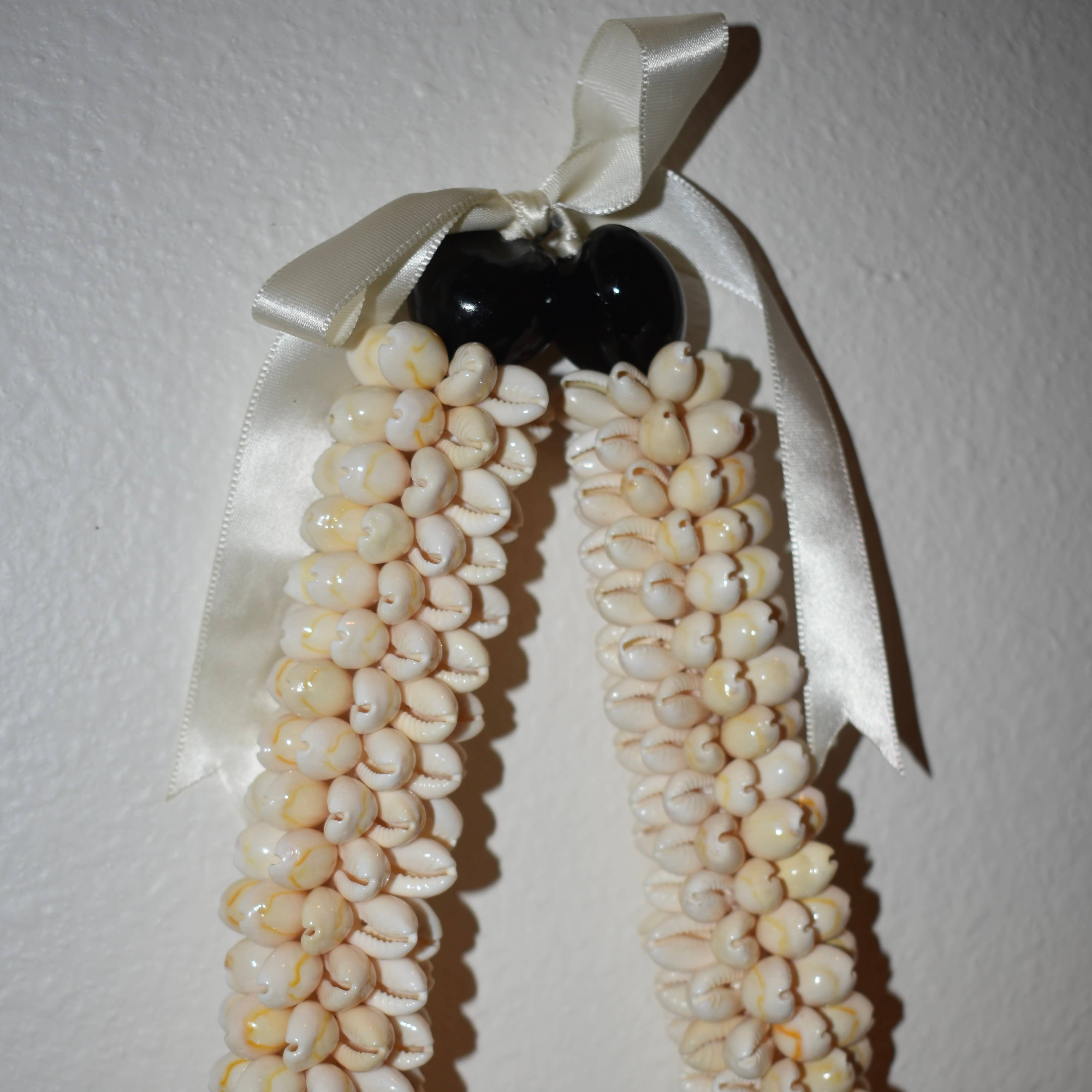 Chunky Cowrie Shell Lei: Black Kukui Nuts