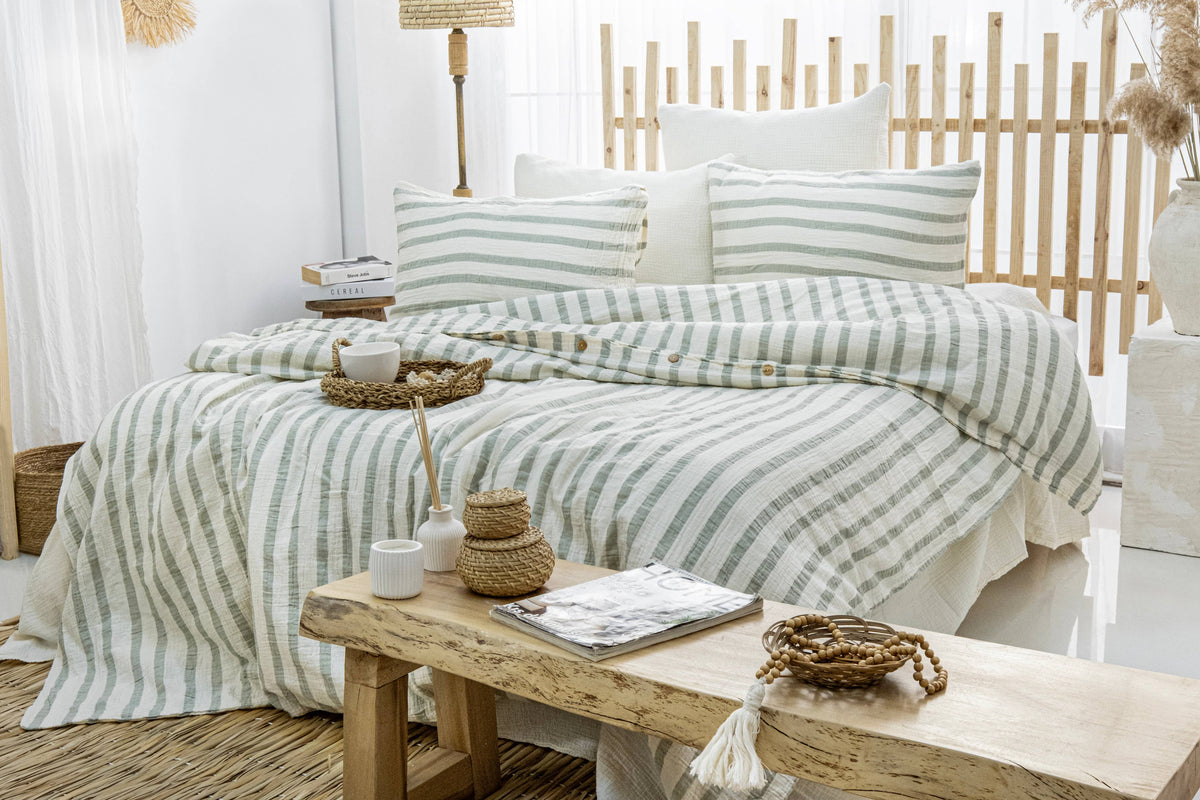 Organic Muslin Duvet Cover Set with Fitted Sheet and Pillowcases – Hypoallergenic Cotton Bedding: Queen 90 x 90 in (230 x 230 cm) / Taupe Stripe