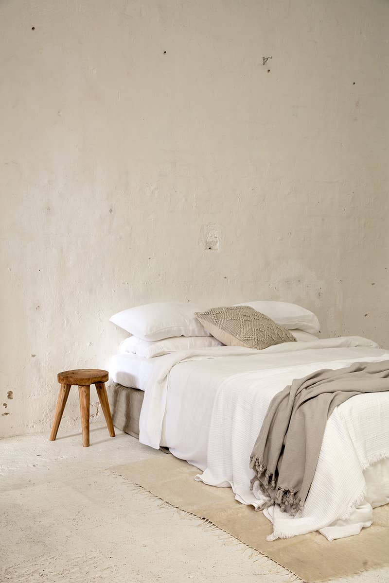 Enes Bed Cover | White