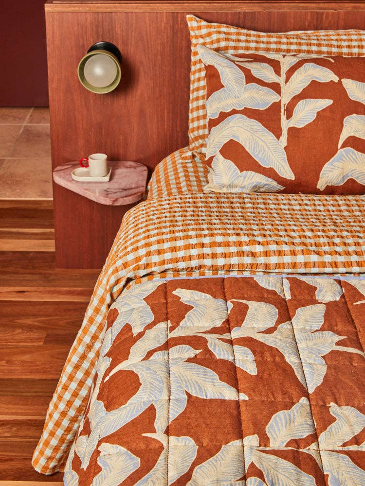 Honey Blue Seersucker Quilt Cover: Queen